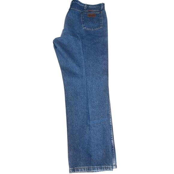 Wrangler  Blue‎ Denim  Relaxed Men's 42x32 Jeans - Picture 11 of 15